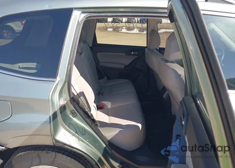 2015 Subaru Forester 2.5I Limited z USA, uszkodzony, nr VIN JF2SJARC5FH833961